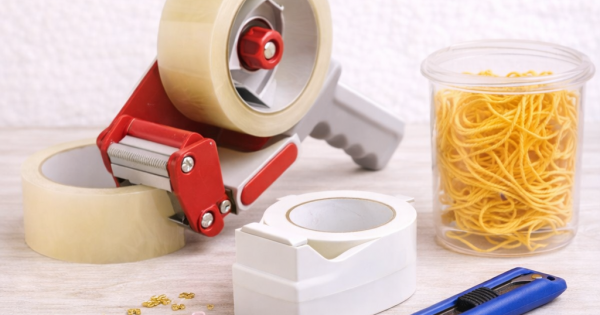 PACKING TOOLS AND ACCESSORIES