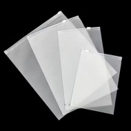 EVA matēti maisiņi ar rāvējslēdzēju, komplektā 12 gab. dažāda izmēra.