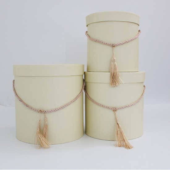 Ziedu kastes kompleks ar otiņu, dzeltenā krāsā ,3gab.