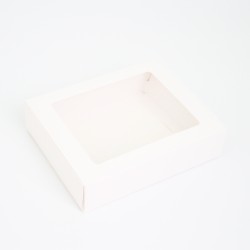 Kartona kastes ar logu, 19*15*4.7cm, balta, 12gab.