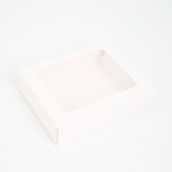 Gift boxes 19*15*4,7cm white 12pcs