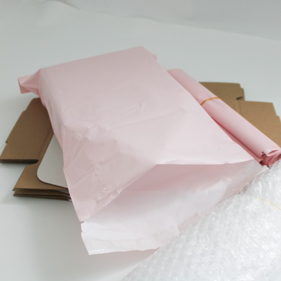 Ready to ship packing set for Online Order: boxes 20*15*5cm., 5pcs.+bubble film 1m., +courier bags 5pcs., +filler 2pack.