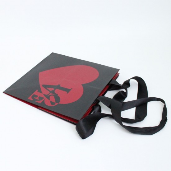 Dāvanu maisiņš LOVE 28 × 28 × 28 cm sarkans/melns