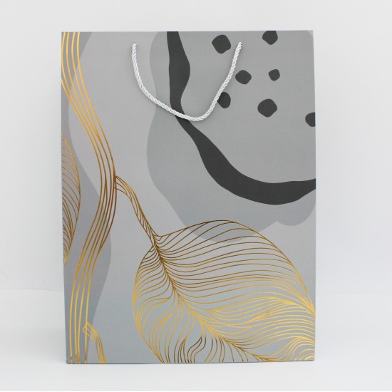 Dāvanu maisiņš ar ģeometrisku apdruku un virves rokturiem, 31×41×12 cm, 1 gab.