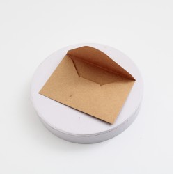 Sarkana papīra aploksne kraft, 7,5×11 cm, 1 gab.