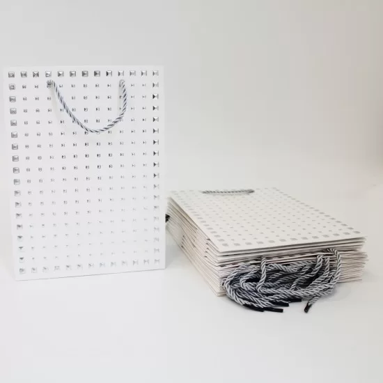 Dāvanu maiss ar virves rokturiem 18*24*8,5 cm, 12gab.